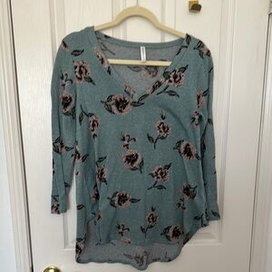 Emerald Green 3/4 Sleeve Relaxed Blouse